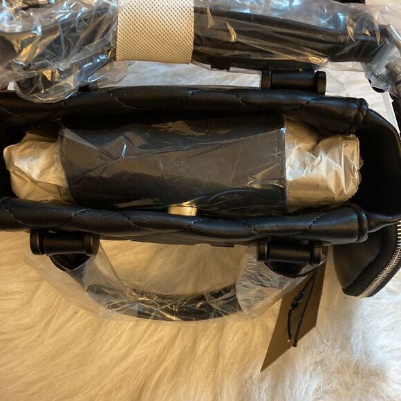 NWT Steve Madden (BBABI) Satchel Crossbody Bag w/Air Pod Case *Limited Edition* - Picture 13 of 15